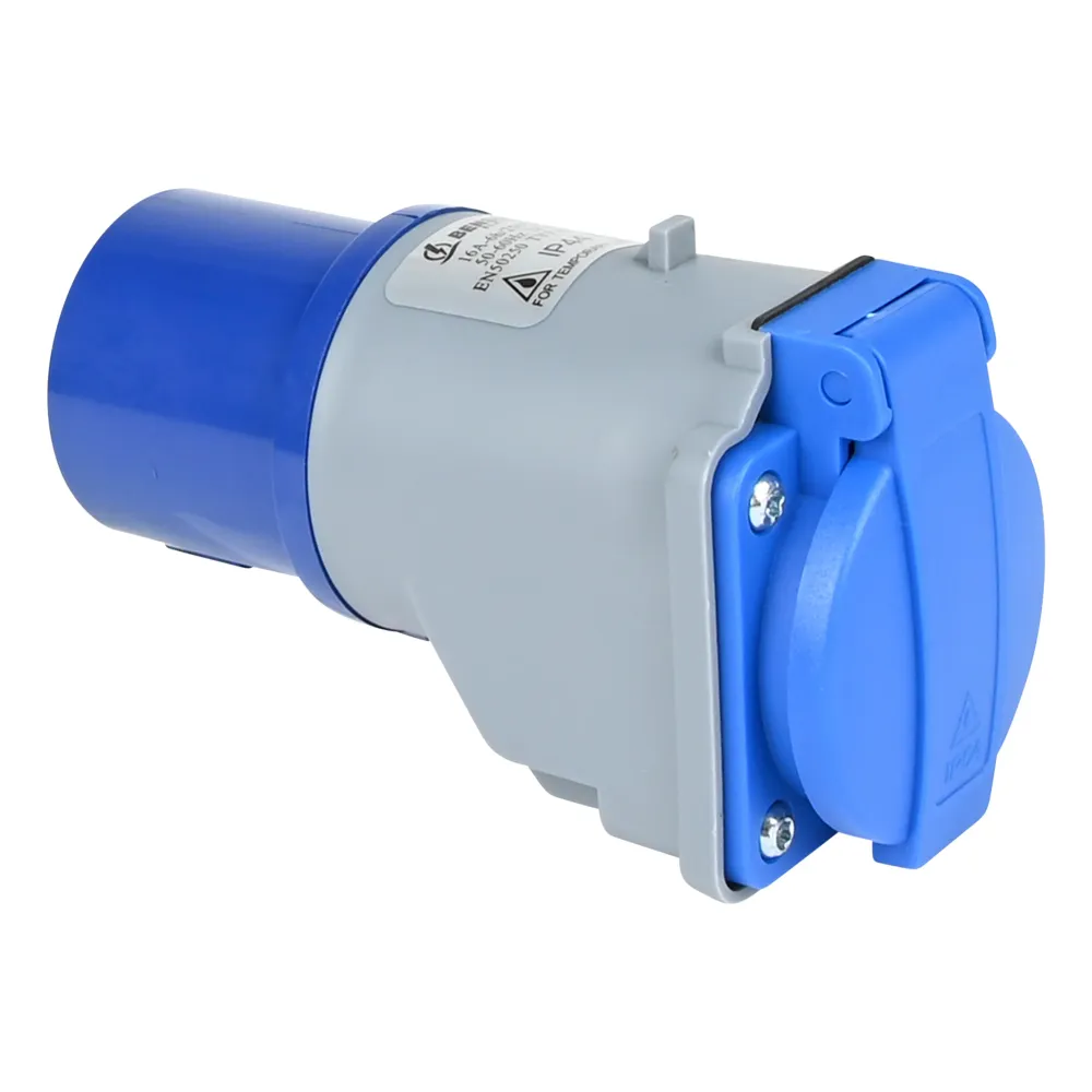 CEE Stecker Adapter kontra kompakt